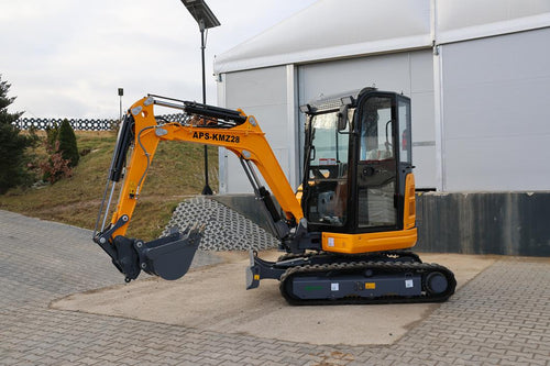 APS KMZ 28 Miniexcavadora de 2,8 t usada con brazo oscilante y hoja niveladora