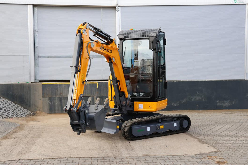 APS KMZ 28 Miniexcavadora de 2,8 t usada con brazo oscilante y hoja niveladora