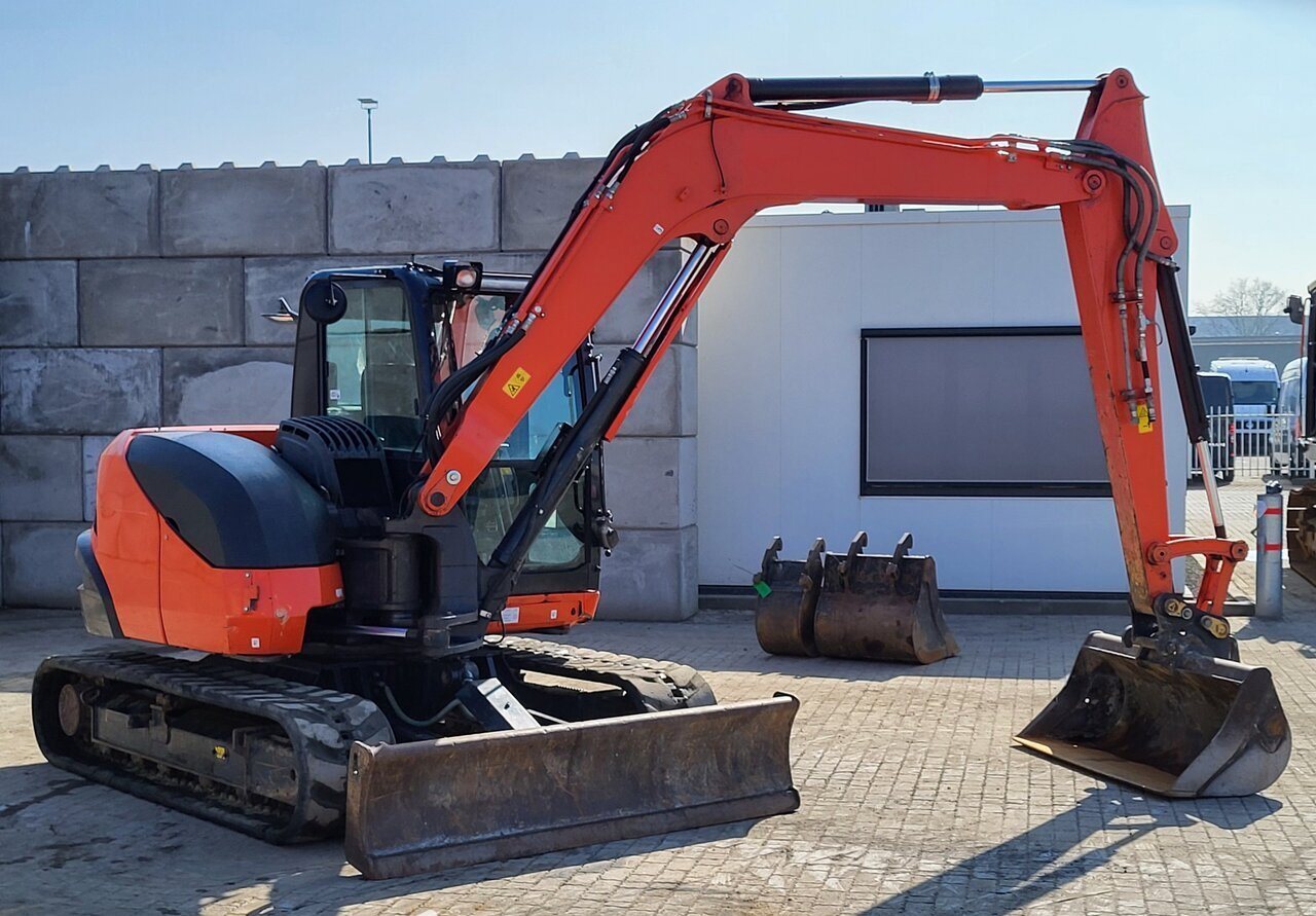 Kubota KX080-4A2 2020 – Miniexcavadora 8T con 2.955h, Cuchara 0,25 m³