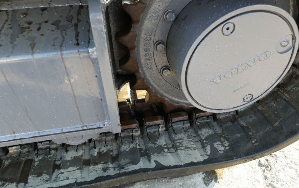 Kubota KX 019-4 + 3 Cucharas + Remolque – Miniexcavadora – 1,85T