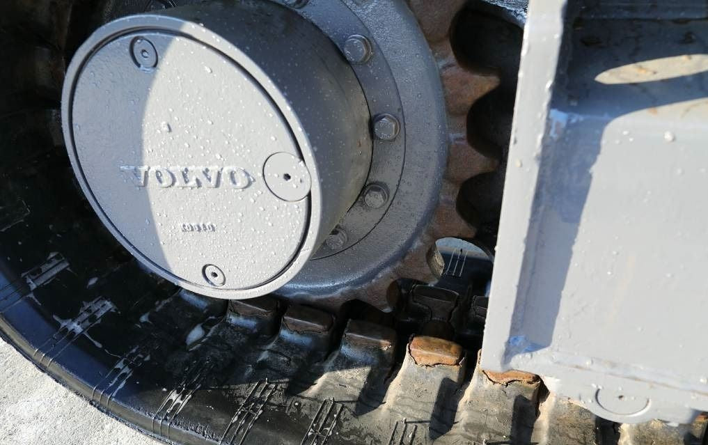 Kubota KX 019-4 + 3 Cucharas + Remolque – Miniexcavadora – 1,85T