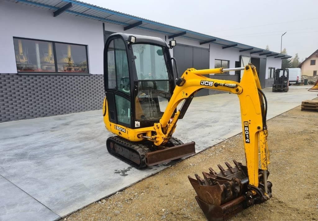 JCB 8014 (2007) – Mini Excavadora 1,4T – 2 704 h – Compacta y Completamente Revisada
